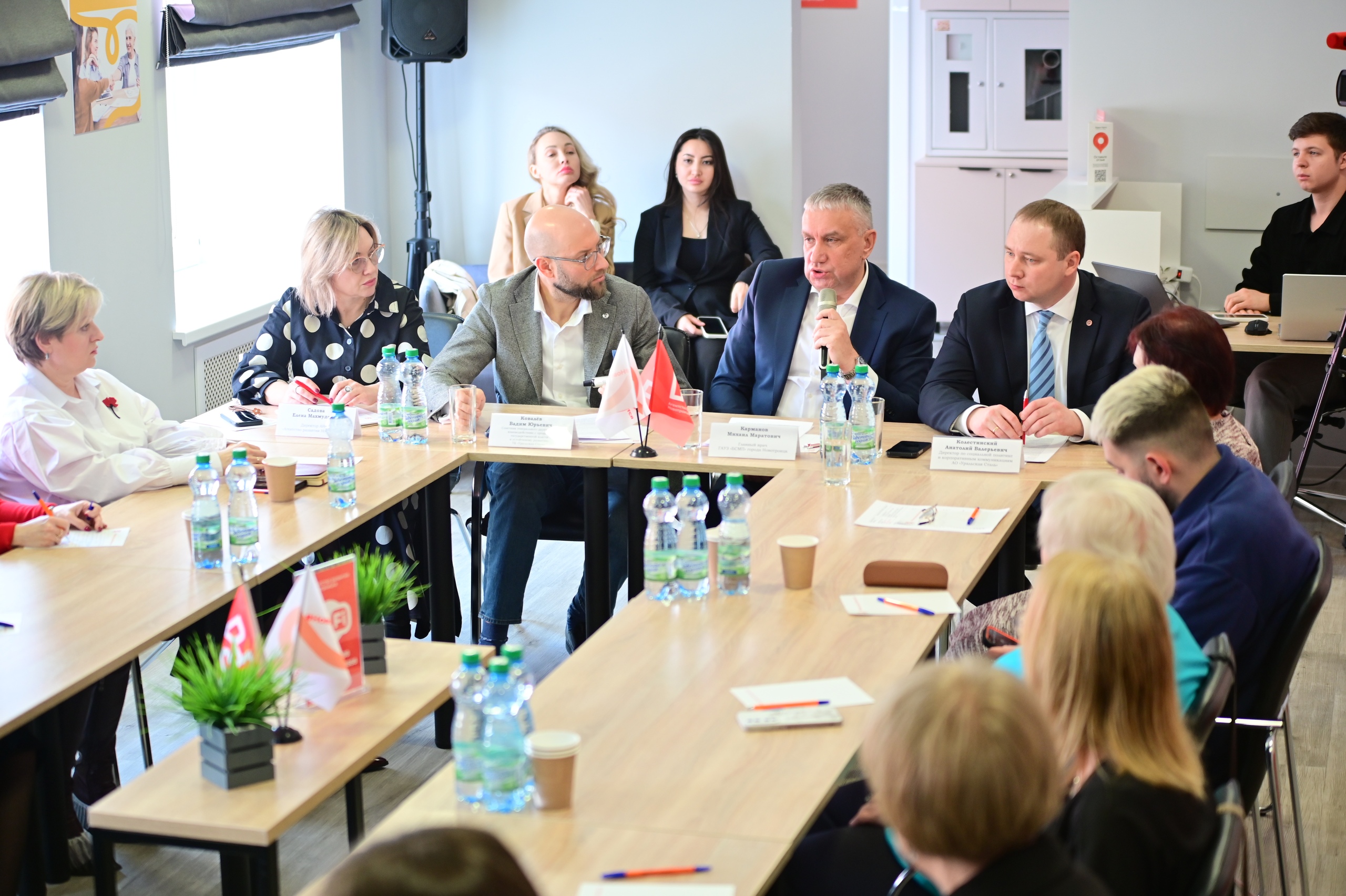 На площадке АРН состоялась ставшая традиционной прямая линия по развитию городской медицины.