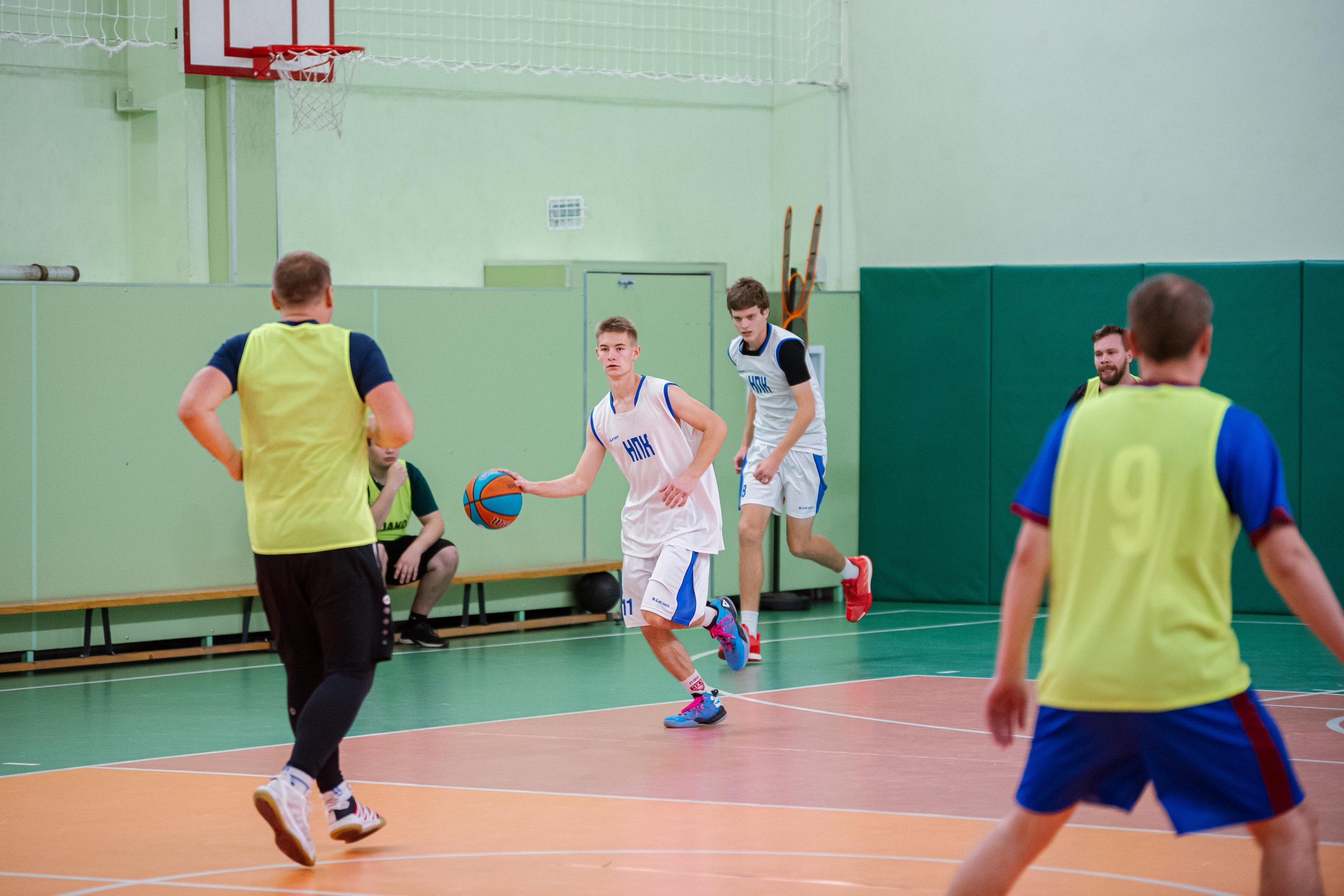 Завершился турнир по баскетболу