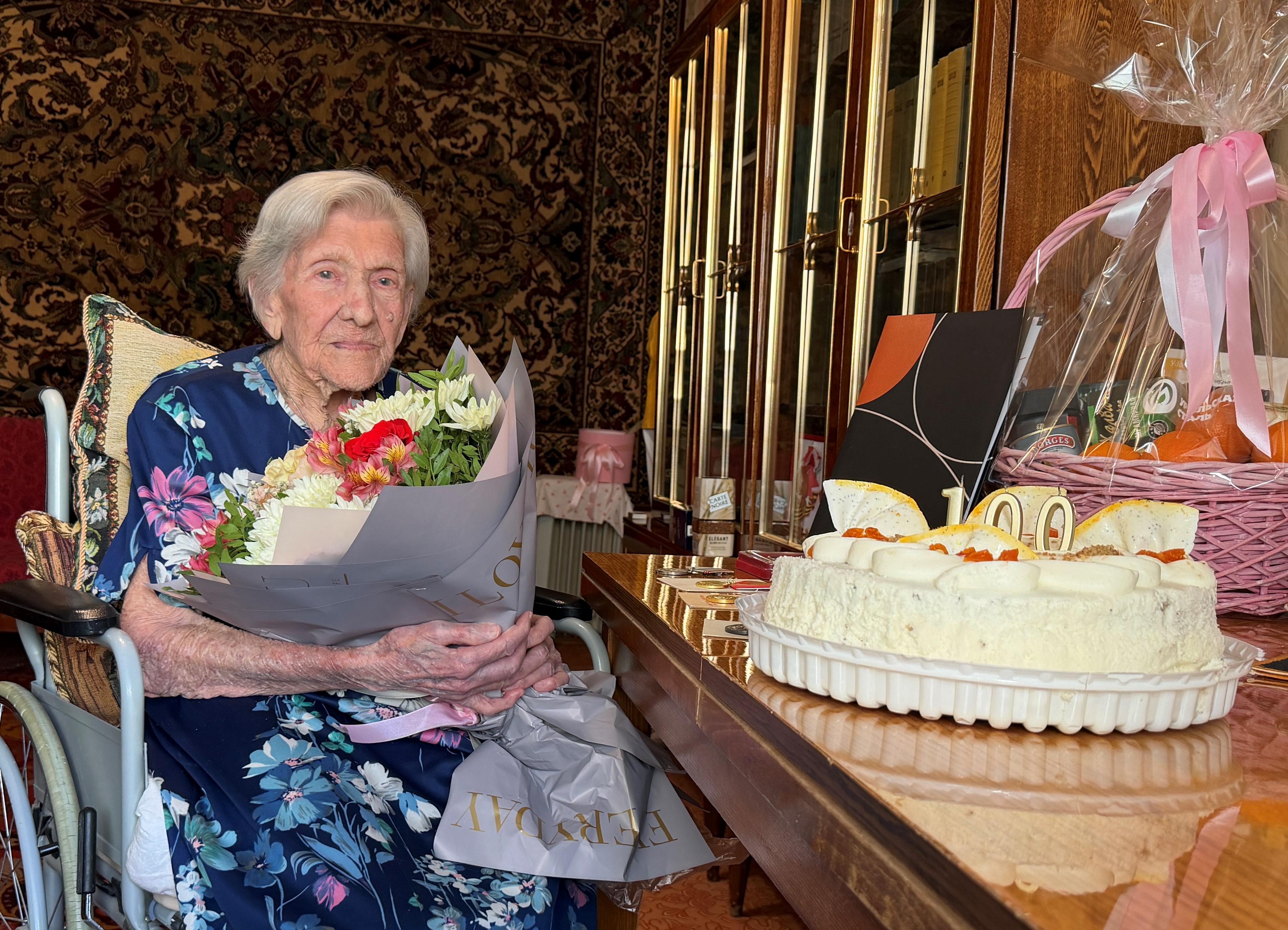 Ветеран Уральской Стали Нина Черкасова отметила 100-летний юбилей